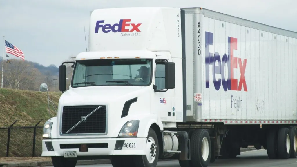 エクスプレス貨物。(DHL、UPS、FEDEX)中国からの発送